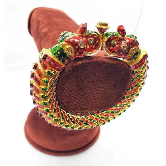 Elephant Bangle in Gold and Silver - Picture 3 of 10